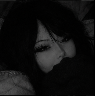 Gothfemale Emoji