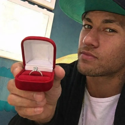 neymar_ring Emoji